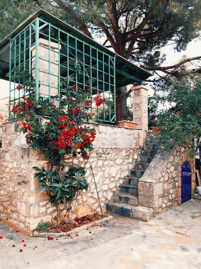 Veneto'S Garden Apartment Kardhamili Exterior foto
